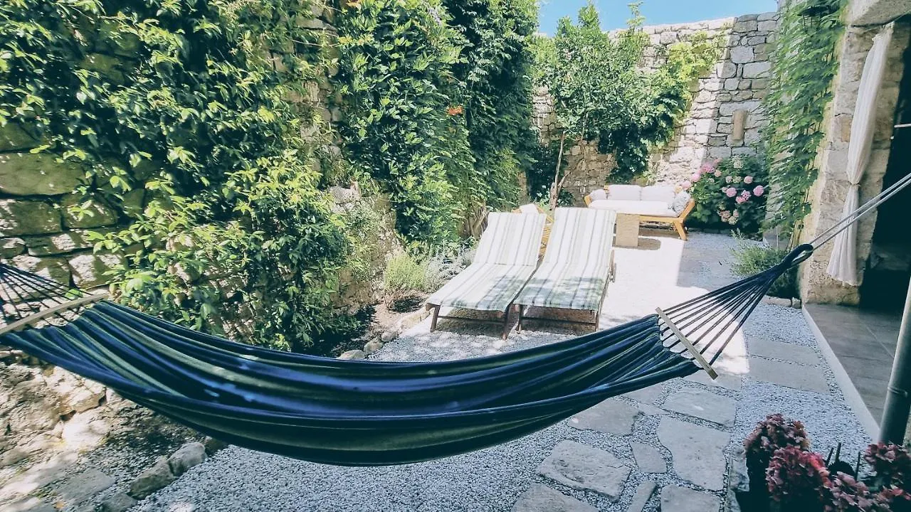 Rector'S Villa - Charming Retreat In Old Town With Jacuzzi In Private Courtyard Rab Town Croatia