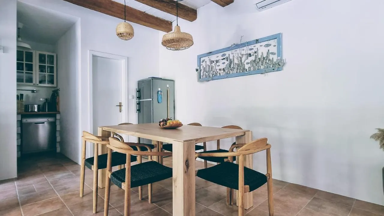 Holiday home Rector'S Villa - Charming Retreat In Old Town With Jacuzzi In Private Courtyard Rab Town Croatia
